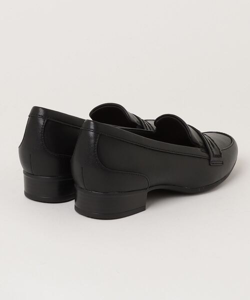 Clarks ブラック フラットパンプス　25cm Clarks（クラークス） フラットパンプス - ブラック レディース