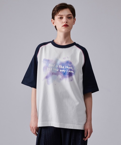 ONCILY（オンシェリー） tシャツ GRADATION LOGO RAGLAN SLEEVE T