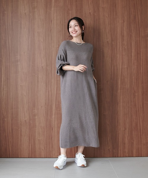 Jines（ジネス） ワンピース 袖プリーツ袖口配色ニットワンピース