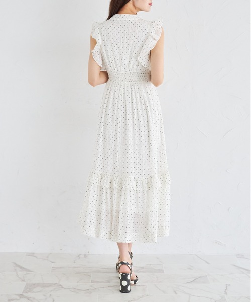フリル付きドットシャーリングワンピース オフホワイト tocco closet ワンピース フリル付きドットシャーリング