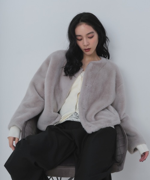 Shelly island（シェリーアイランド） ノーカラーコート コート ファー