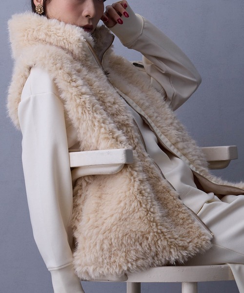 NICOLE white（ニコルホワイト） ベスト ジレ ファーベスト レディース