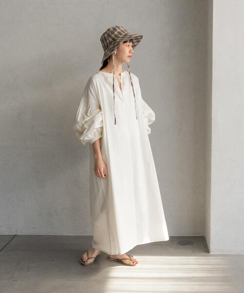 「URBAN RESEARCH DOORS」 長袖ワンピース MEDIUM オフホワイト レディースの画像
