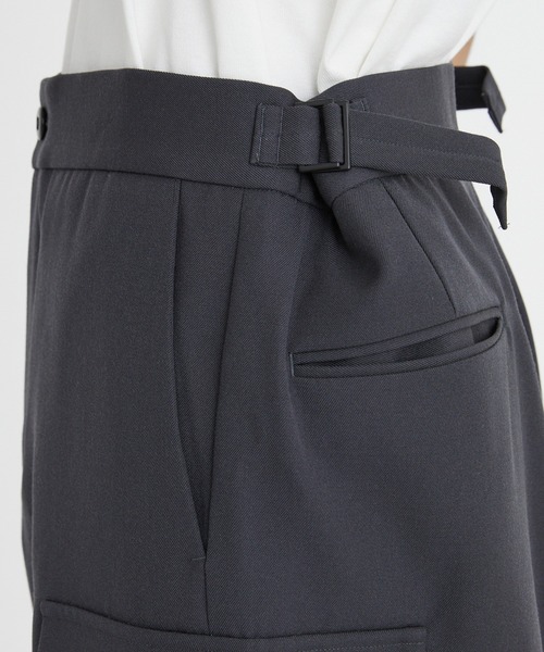 ATON カーゴパンツ 編集部の服欲メモ】vol.7 どんなアイテムにもマッチ、上品なムードが