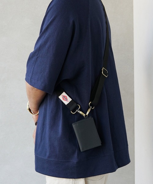 Holiday A.M.（ホリデーエーエム） 財布 セパレート ネックウォレット