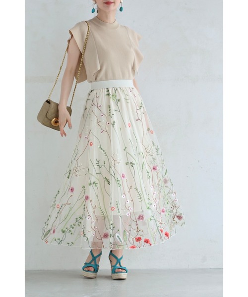 美品未使用✨CAWAII 花柄 ミモザ丈 フレアスカート 楽天市場】（S~M対応）思わず一目惚れ 女優気分 贅沢ジャガード