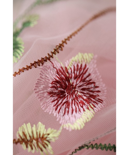 cawaii スカート 一面に広がる花刺繍チュールミディアムスカート