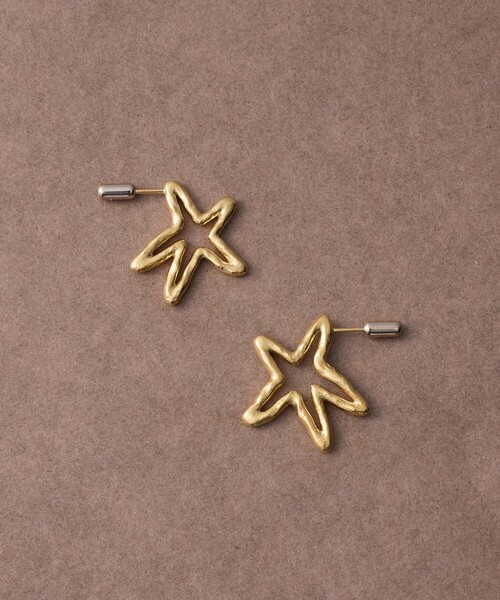 ete 星型ピアス 箱入り　ete 18k ete bijoux（エテ ビジュー） ピアス 「ライフイズアジャーニー