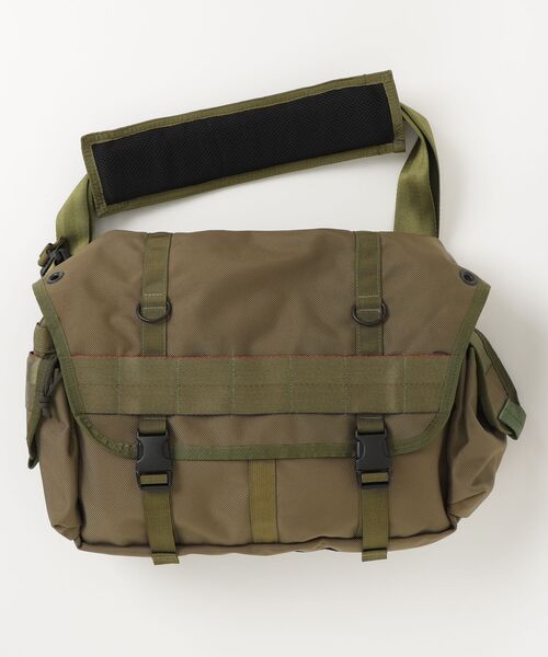 BRIEFING（ブリーフィング） メッセンジャーバッグ - グリーン メンズ