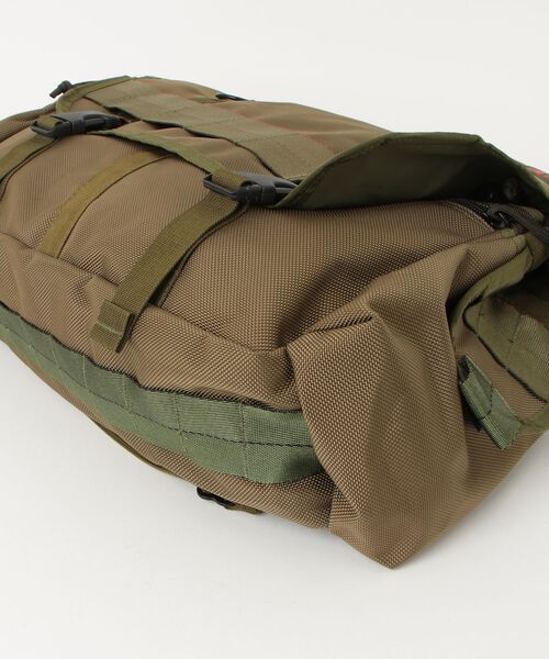 BRIEFING（ブリーフィング） メッセンジャーバッグ - グリーン メンズ