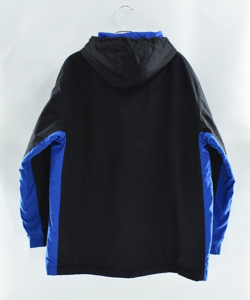NIKE（ナイキ） ナイロンジャケット 「USED」Y2K NIKE 中綿入り