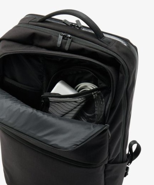 THE NORTH FACE（ザ ノースフェイス） デイバック リュック Shuttle