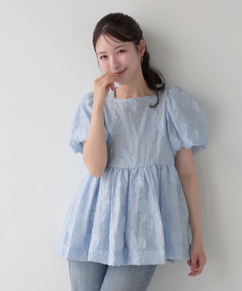 Fit more（フィットモア） シアーフラワー袖バルーントップス
