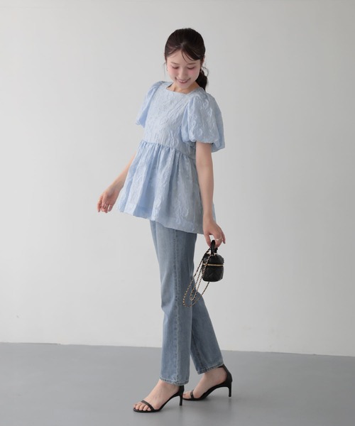 Fit more（フィットモア） シアーフラワー袖バルーントップス