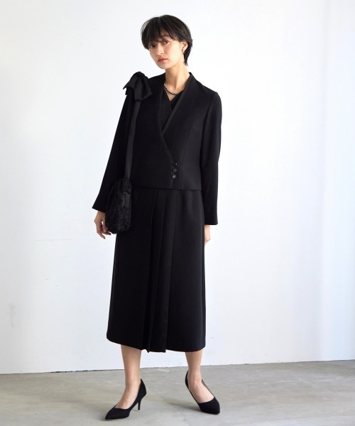 セレモニースーツ セットアップ 喪服・礼服｜Callarus｜防しわ｜北陸ジャガード｜重ね着｜アンサンブル風｜ワンピース｜フロントファスナーの画像