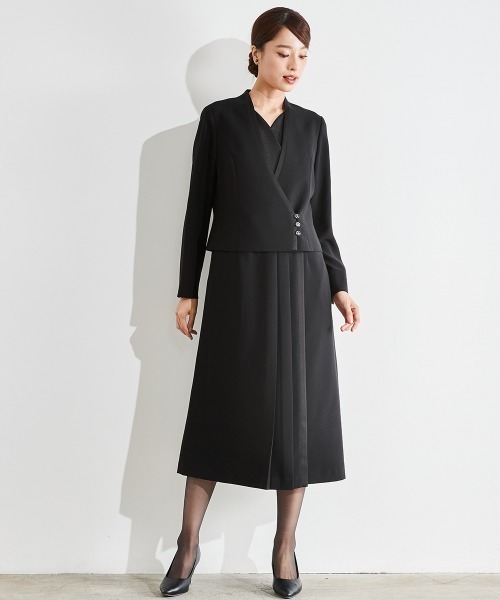 セレモニースーツ セットアップ 喪服・礼服｜Callarus｜防しわ｜北陸ジャガード｜重ね着｜アンサンブル風｜ワンピース｜フロントファスナーの画像