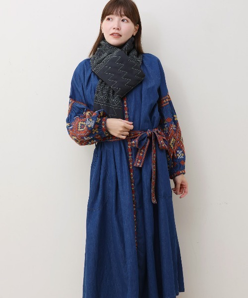 新品 未使用 タグ付 TORYBURCH マフラー ストール ブラック ブークレボリュームマフラー（ストール・マフラー） | tk.TAKEO