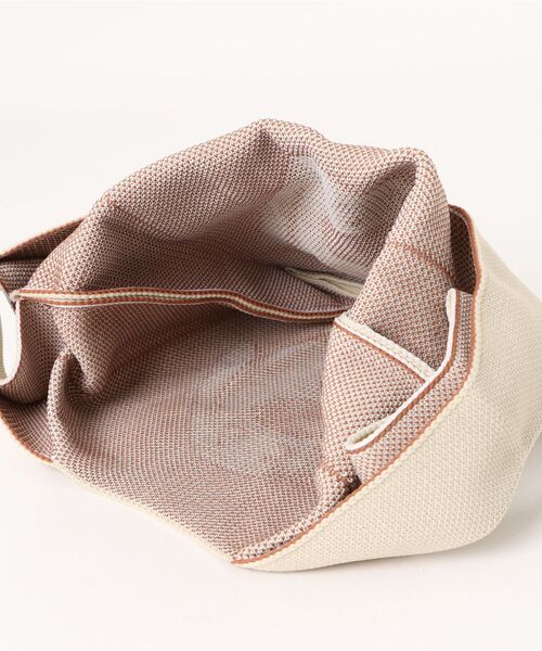 VIBGYOR ハンドバッグ FReePLACe/くま リボン柄ニットバッグ 12302