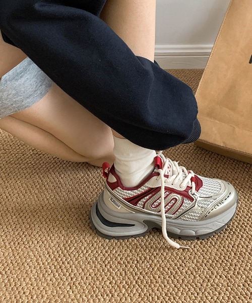 MBE シルバー メッシュ スニーカー MBE シルバー メッシュ スニーカー