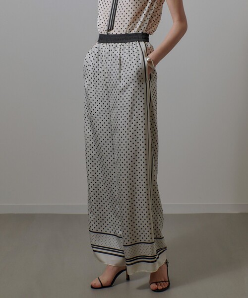 allureville（アルアバイル） パンツ パネルドットプリントパンツ  