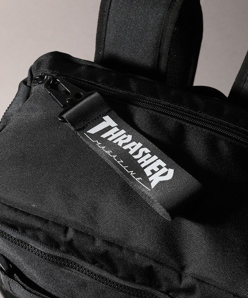 THRASHER ロゴプリント リュック 中型 THRASHER バックパック 大きいサイズ メンズ ロゴプリント 背面