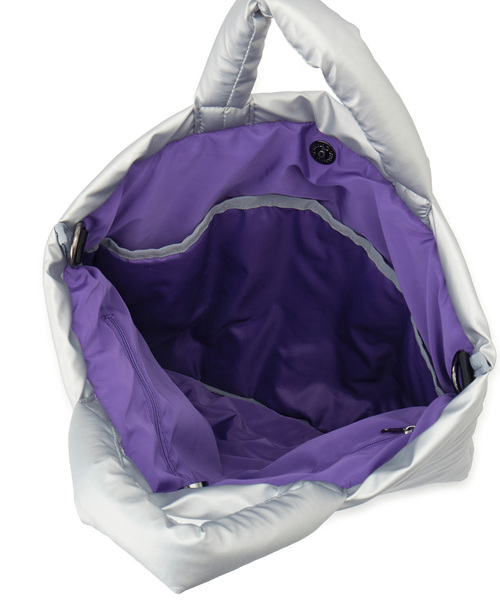 newjeans ADOR公式正規品ロゴトートバッグブルーレッド2枚セット NewJeans LOGO BAG Ador ロゴトートバッグ 新品未開封 - メルカリ