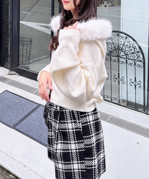 ＊今季＊ビジュー付ニットパーカー ZARA（ザラ）の「ビジュー付き二ット パーカー スウェット（ニット