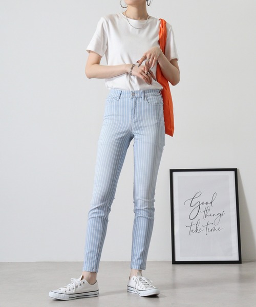 GUESS（ゲス） スマホショルダー ジーンズ デニム デニムパンツ GUESS