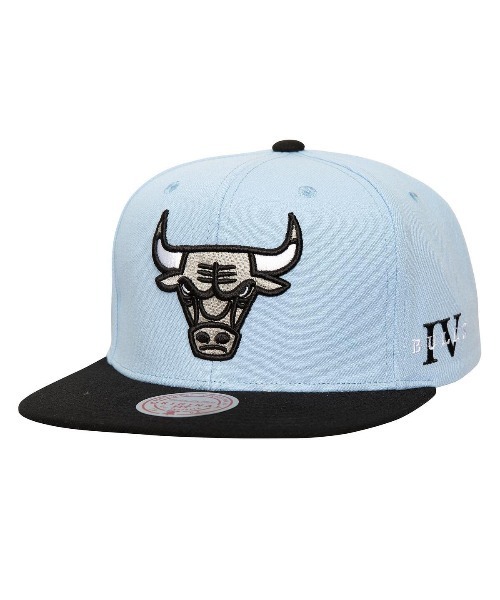 Mitchell＆Ness シカゴブルズ 帽子 キャップ 水色 Mitchell&Ness キャップ 帽子 Mitchell ＆ Ness NBA CORE IV