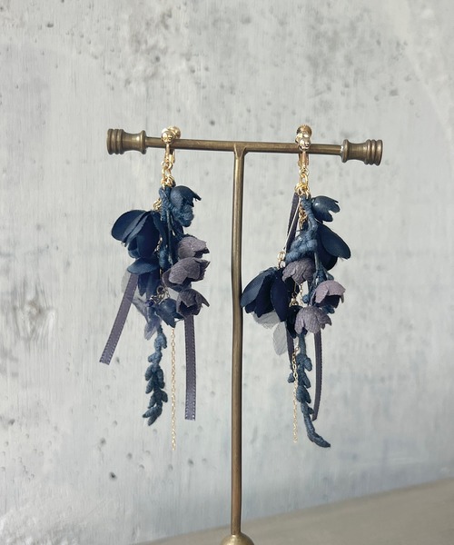 m.soeur（エムスール） イヤリング スズランの花束イヤリング