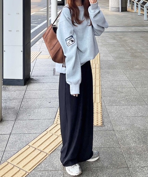 nelliy. トレーナー スウェット オーバーサイズワッペンスウェット