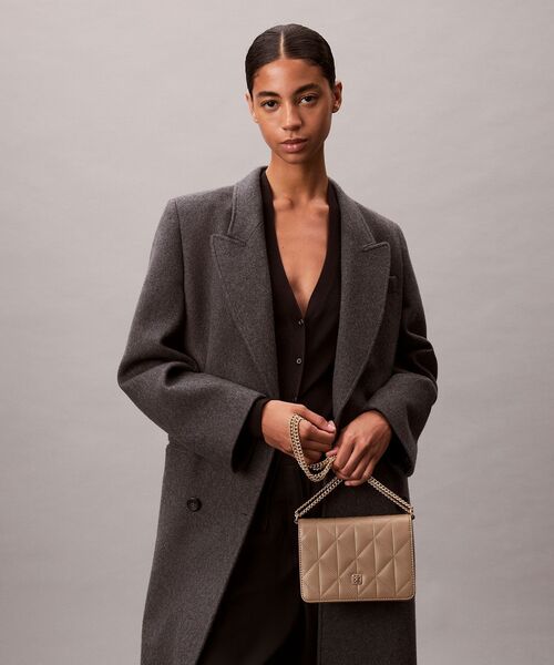 カルバンクライン　ショルダーバッグ　ショルダー　ミニバッグ　高見え　キルティング Calvin Klein - カルバンクライン ショルダーバッグ ショルダー ミニ