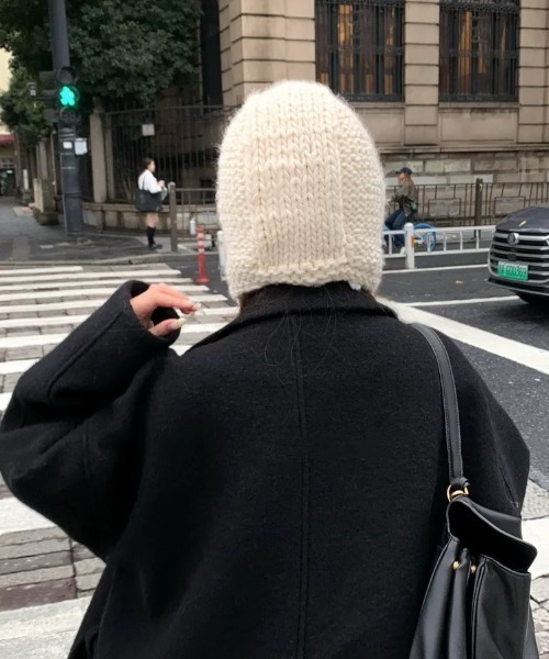 Hand Knit Balaclava グレイッシュベージュ ネックウォーマー スヌード Hand knit hooded balaclava レディース