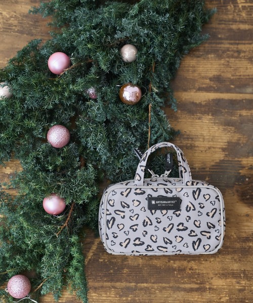 ARTISAN&ARTIST（アルティザン・アンド・アーティスト） ポーチ