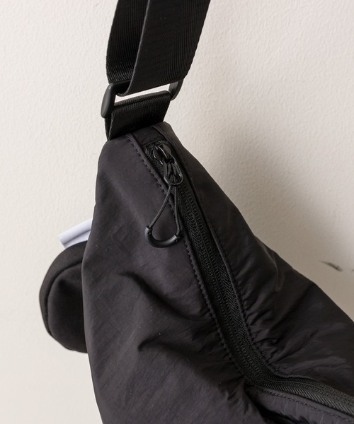 イアパピヨネ バッグ（ボディバッグ）｜バッグ | ファッション の