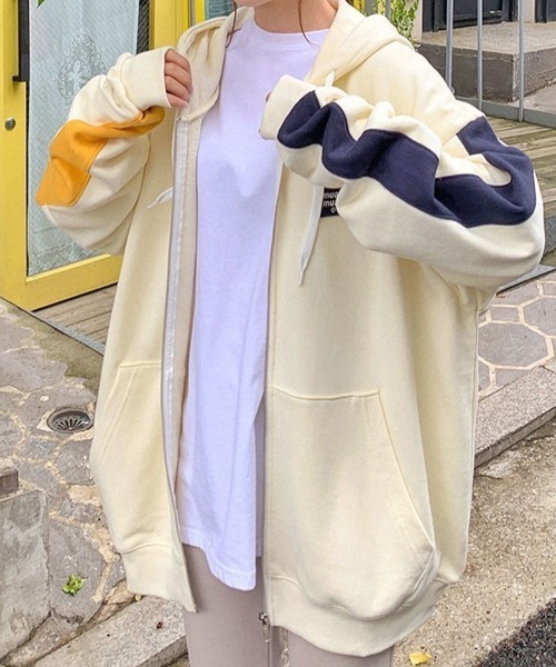 パーカー A'GEM/9 × .kom「muah muah/ムーアムーア」SIGNATURE COMBI HOOD ZIPUP/シグネチャー コンビ A'GEM/9 × .kom『muah muah/ムーアムーア』SIGNATURE COMBI HOOD