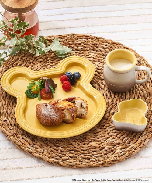 食器 くまのプーさん/テーブルウェア・セット クインスイエロー/ナツメグ | Le Creuset