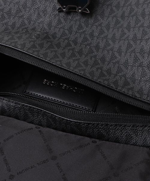 MICHAEL KORS（マイケルコース） ウエストポーチ HUDSON スリング