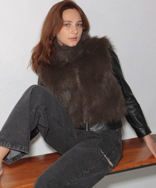 GlamLipsリバーシブル ショート FUR ベストブラック完売品 新品 2Way リバーシブル ショート Fur ベスト