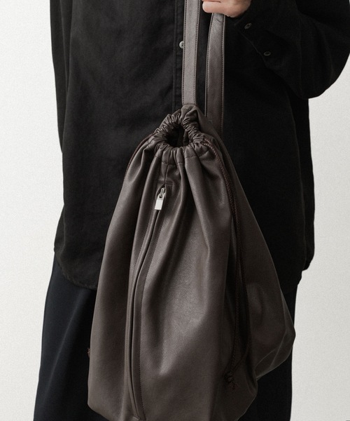 ATTACHMENT（アタッチメント） ショルダーバッグ シンセティックレザー