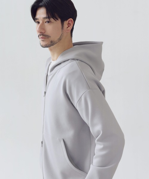 【美品】ソフトハイフン　ハーフジップパーカー　セットアップ　ライトグレー　M〜L SPU（スプ） パーカー 「セットアップ対応」防シワ・抗ピリング