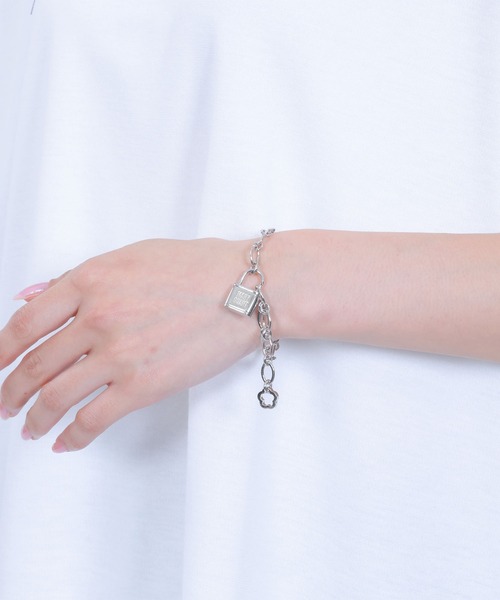 MARY QUANT（マリークヮント） ブレスレット マリークワント