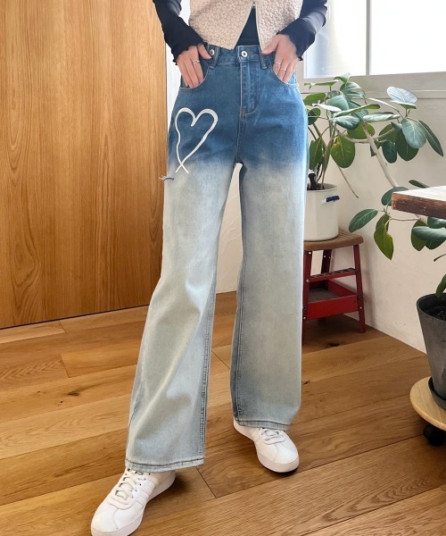 ジーンズ デニム デニムパンツ ハートプリント色抜き