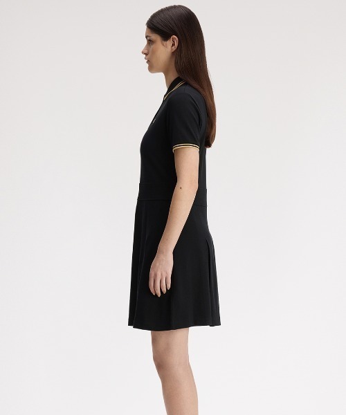 FRED PERRY（フレッドペリー） ワンピース 半袖 Tipped Pleated Tennis
