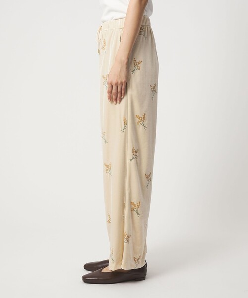 green label relaxing（グリーンレーベルリラクシング） パンツ ベロア