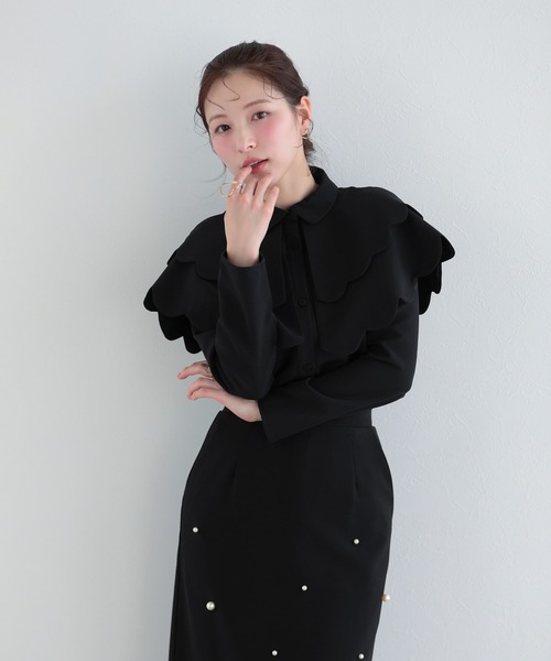 Fit more（フィットモア） ブラウス シャツ ダブルスカラップケープ