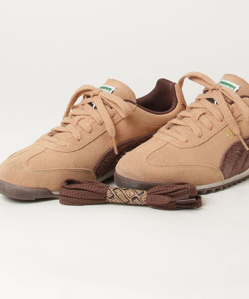 「PUMA」 ローカットスニーカー 24.5cm ベージュ レディースの画像