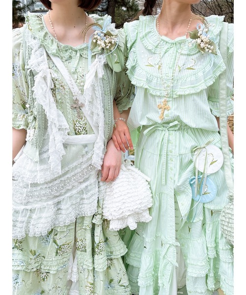 ブローチ スプリンクルポジー刺繍ワッペン レディースの画像
