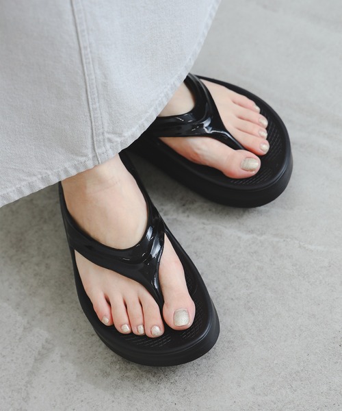 OOFOS OOmega サンダル 23cm OOFOS サンダル / OOmega OOahh（23〜25cm） レディース メンズ