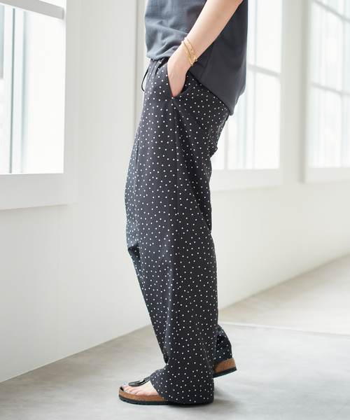 新品　未使用　美品　ドットプリントイージーストレートパンツ spick&span WEB限定》ドットプリントイージーストレートパンツ（スラックス
